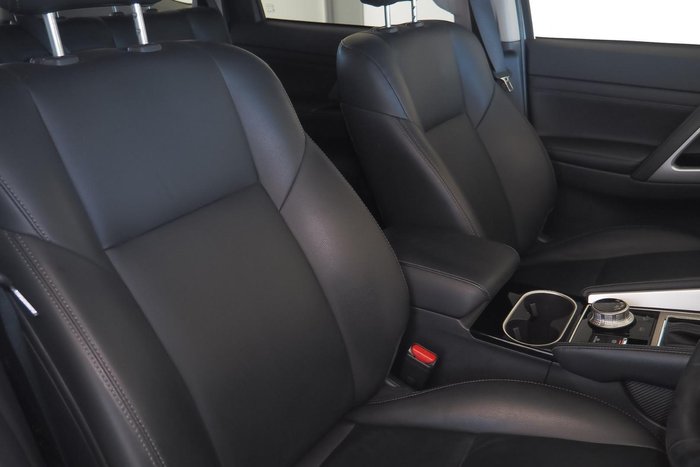 2024 Mitsubishi Pajero Sport Exceed