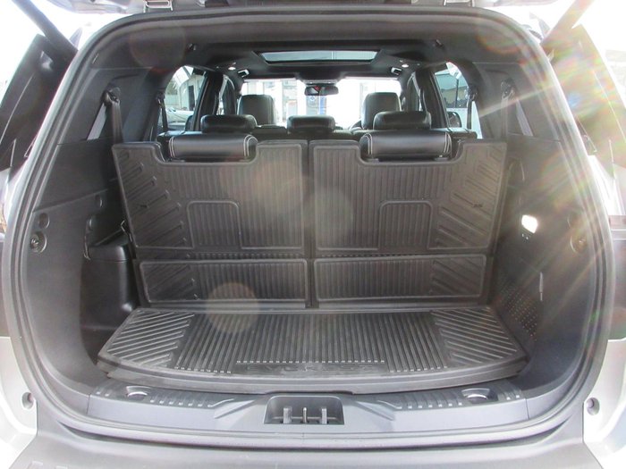 2023 Ford Everest Platinum