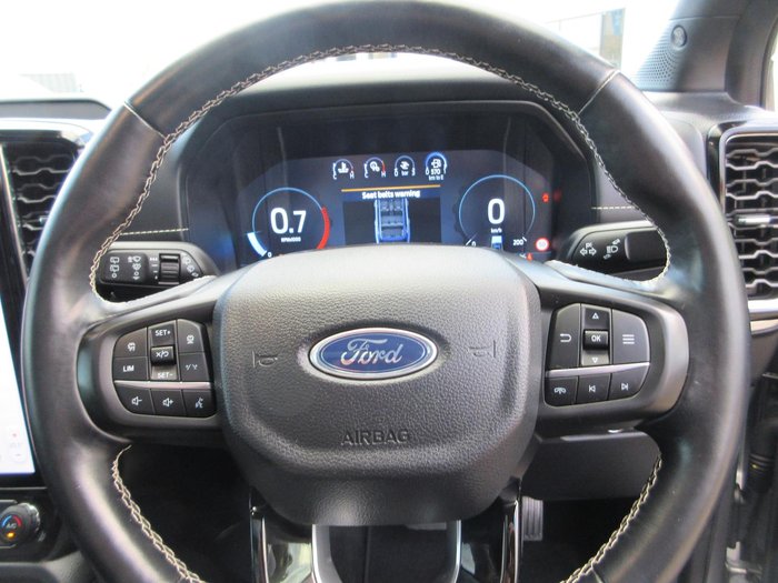 2023 Ford Everest Platinum