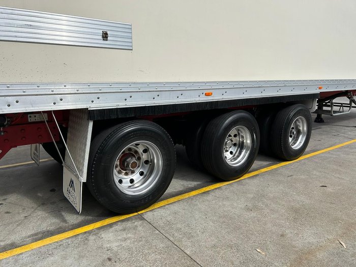 2013 Grey Star St3 22 Pallet Refrigerated Van, R/T