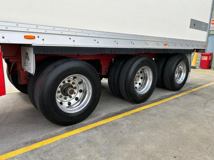 2013 Grey Star St3 22 Pallet Refrigerated Van, R/T