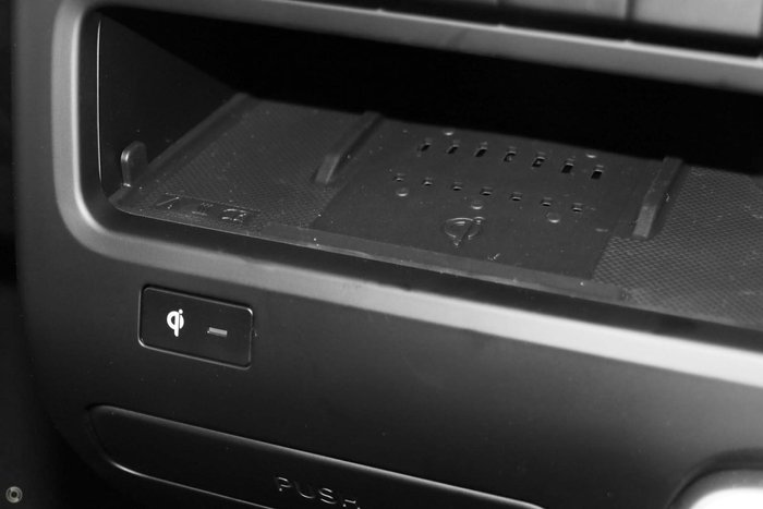 2025 Hyundai STARIA LOAD 