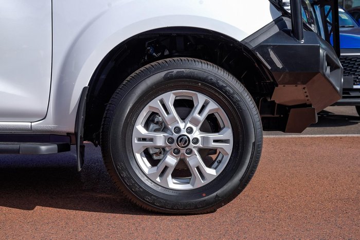 2024 Nissan Navara ST D23 MY24 4X4 Dual Range Solid White