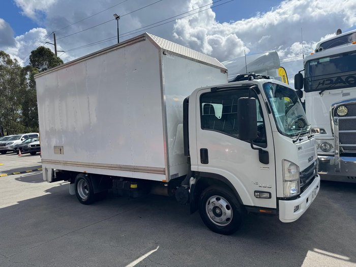 2019 Isuzu Npr 45 155