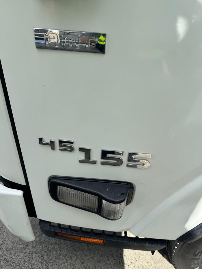 2019 Isuzu Npr 45 155 NPR 45/155 PANTEC WITH LIFTER