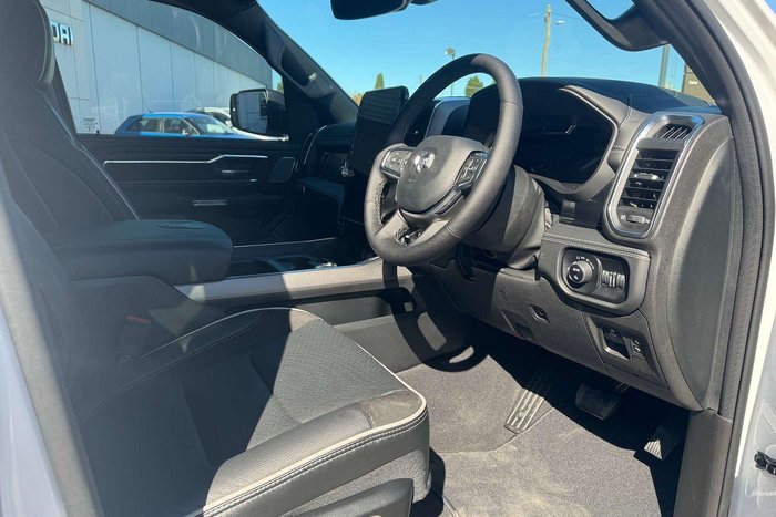 2025 RAM 1500 Laramie Sport Hurricane SO RamBox