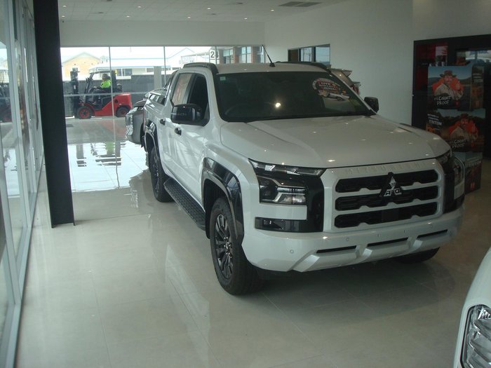 2024 Mitsubishi Triton GSR