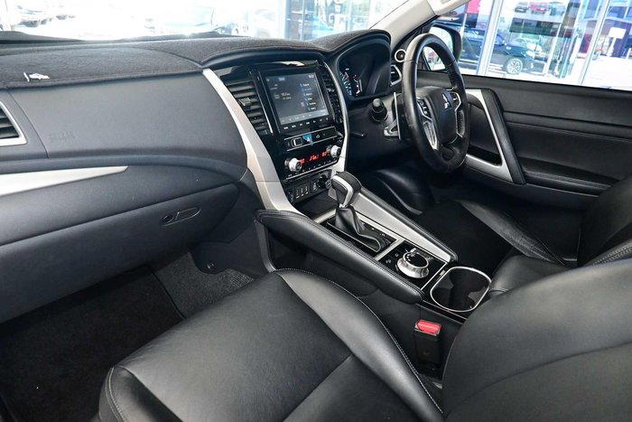 2023 Mitsubishi Pajero Sport Exceed