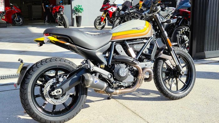 2017 Ducati Scrambler Mach 2.0 Scrambler White