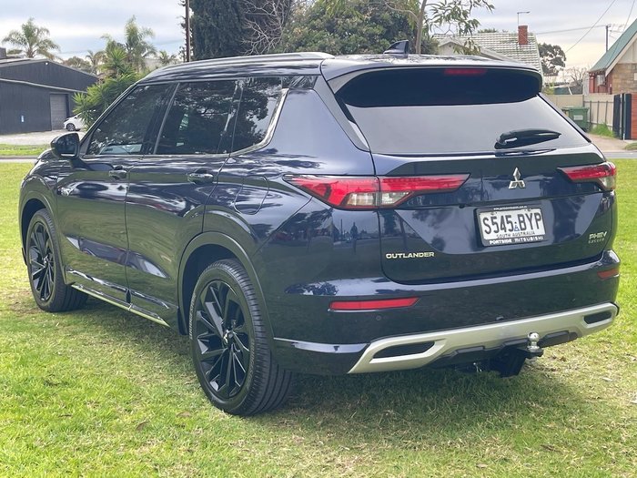 2022 Mitsubishi Outlander PHEV Exceed