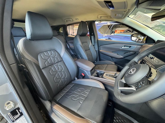 2025 Nissan QASHQAI Ti J12 MY25 Ceramic Grey with Onyx Black Roof