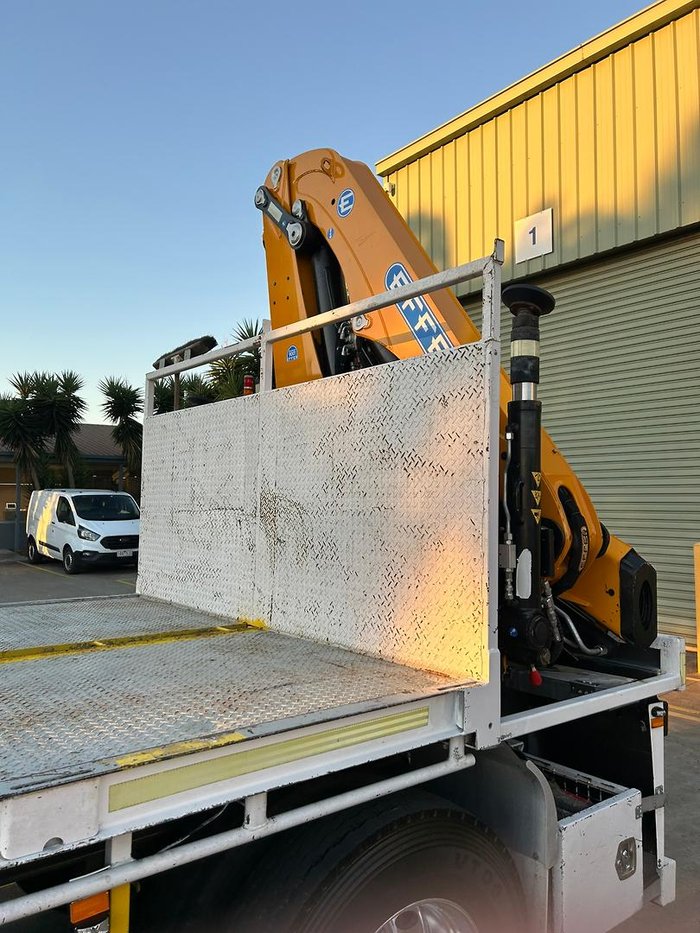 2016 Maxitrans St3 45' Semi Rear Mount Crane