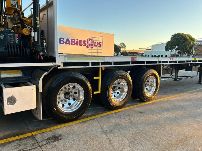 2016 Maxitrans St3 45' Semi Rear Mount Crane
