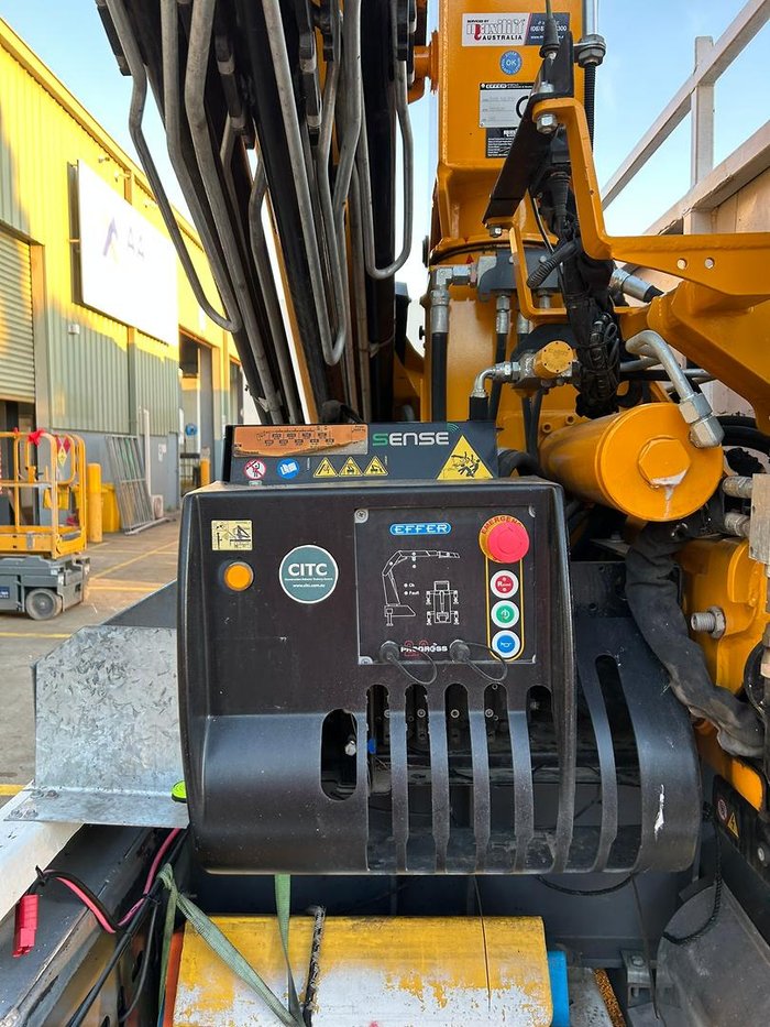 2016 Maxitrans St3 45' Semi Rear Mount Crane