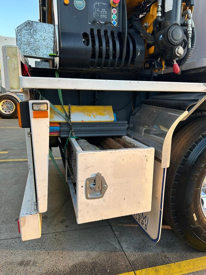 2016 Maxitrans St3 45' Semi Rear Mount Crane