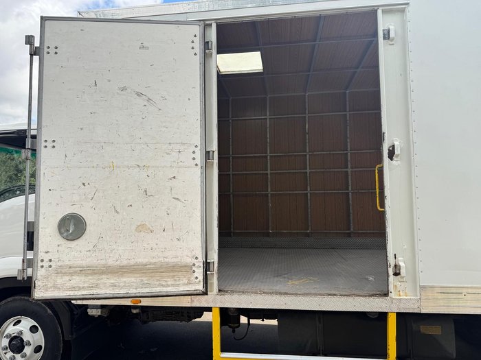 2015 Isuzu Frr FRR 500 WHITE