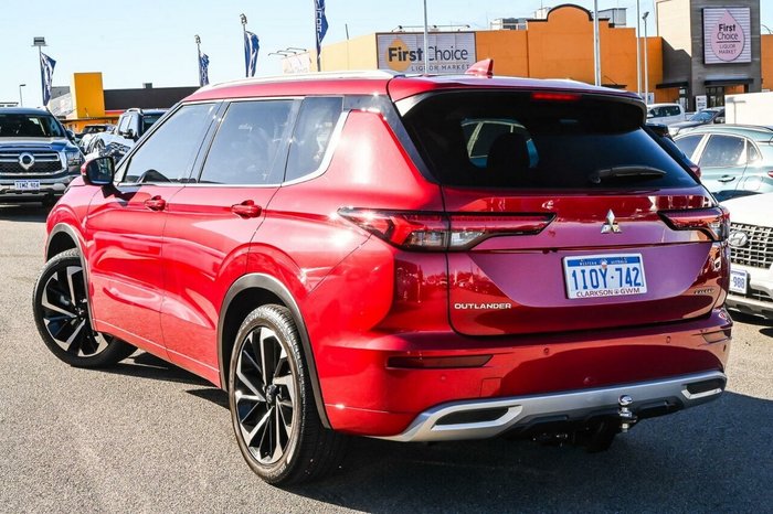 2024 Mitsubishi Outlander Exceed