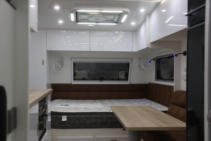 Prime Edge Warrior 19ft 6 Full Off Grid Family Off Road