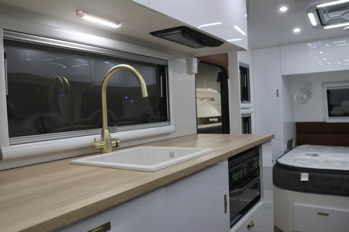 Prime Edge Warrior 19ft 6 Full Off Grid Family Off Road