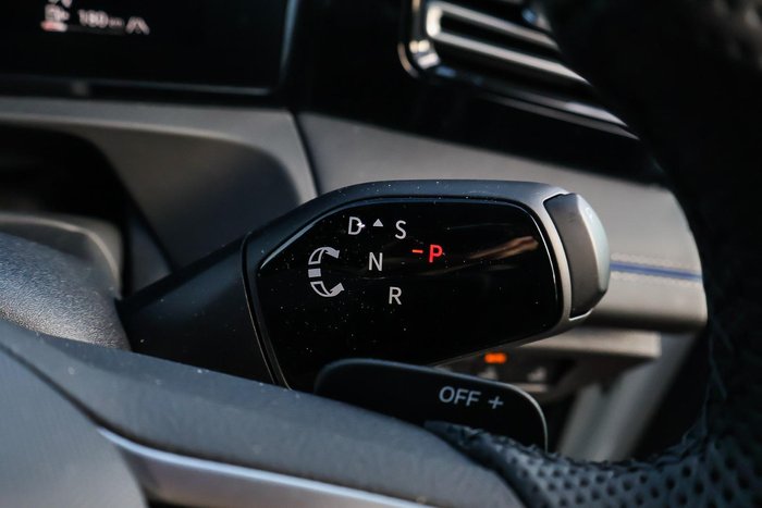 2025 Volkswagen Tiguan 195TSI R-Line