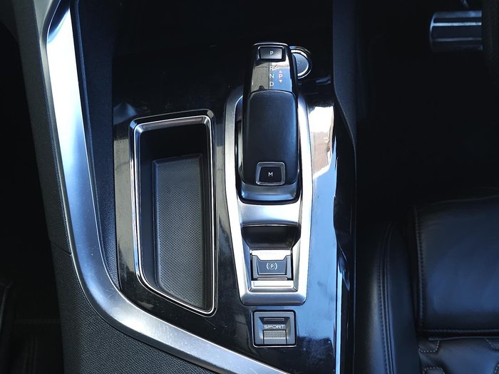 2018 Peugeot 5008 GT