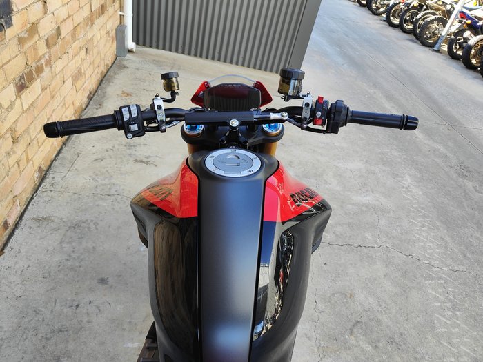 2025 DUCATI MONSTER SP ROAD RED