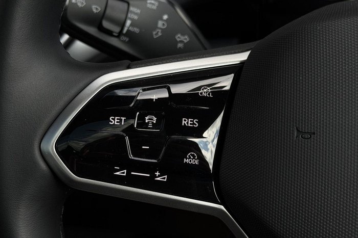 2025 Volkswagen ID.4 Pro