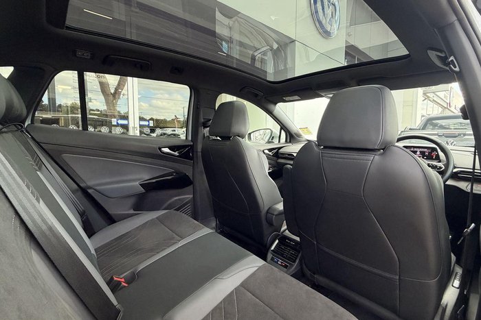 2025 Volkswagen ID.4 Pro