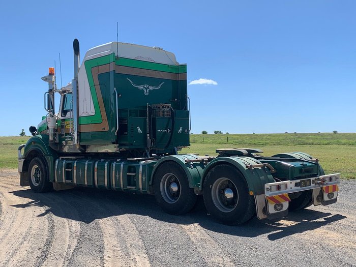 2017 Mack Titan