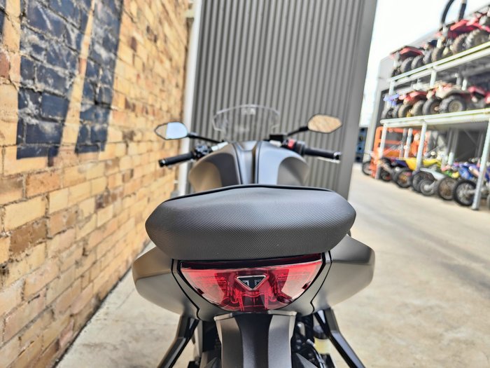 2025 TRIUMPH DAYTONA 660 LAMS ROAD GREY