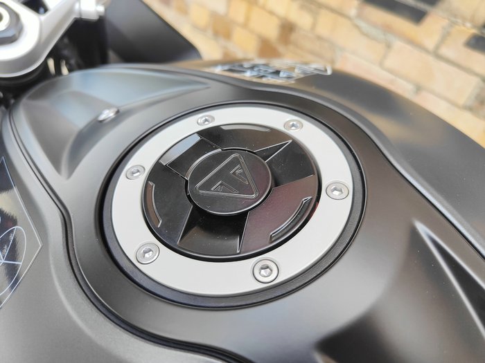 2025 TRIUMPH DAYTONA 660 LAMS ROAD GREY