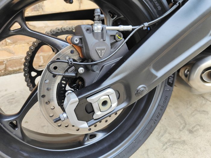 2025 TRIUMPH DAYTONA 660 LAMS ROAD GREY