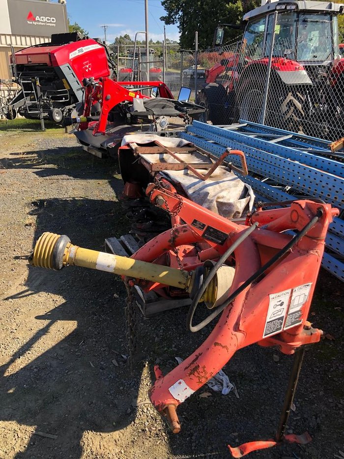 0 Kuhn Gmd66 2.4M Mower
