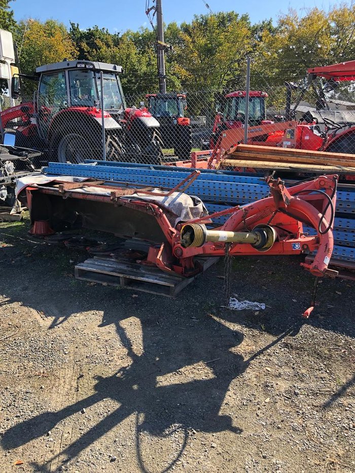 0 Kuhn Gmd66 2.4M Mower