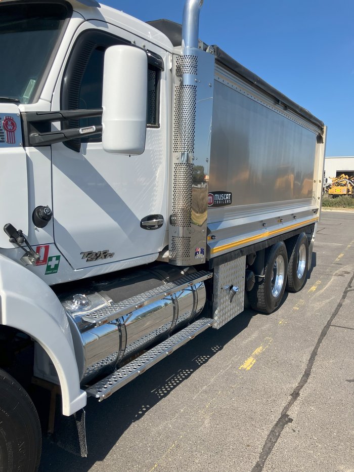 2021 Kenworth T410 SAR WHITE