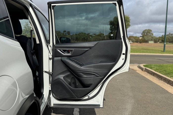 2023 Subaru Forester 2.5i