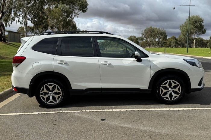2023 Subaru Forester 2.5i