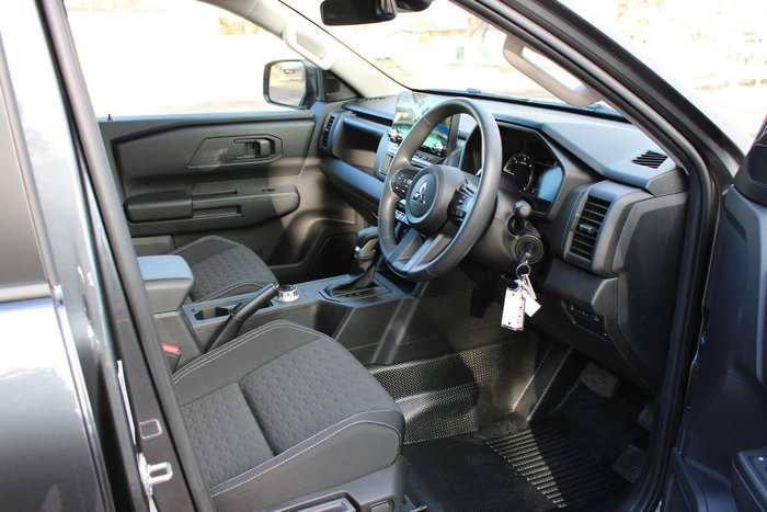 2025 Mitsubishi Triton GLX+