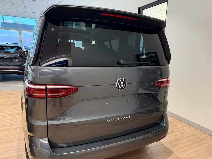 2025 Volkswagen Multivan TDI360 Life