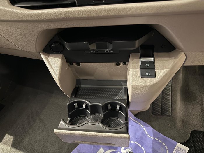 2025 Volkswagen Multivan TDI360 Life