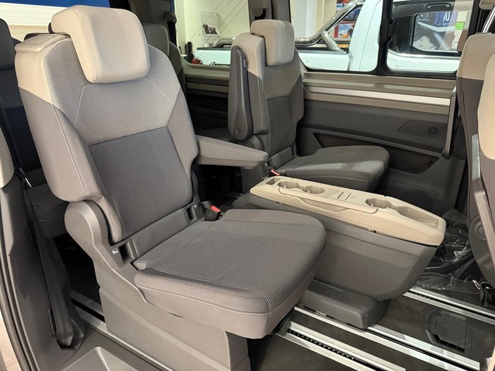2025 Volkswagen Multivan TDI360 Life