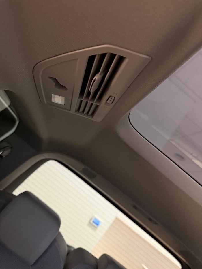 2025 Volkswagen Multivan TDI360 Life