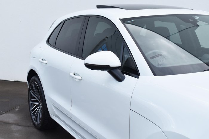 2020 Porsche Macan GTS 95B MY20 AWD Carrara White