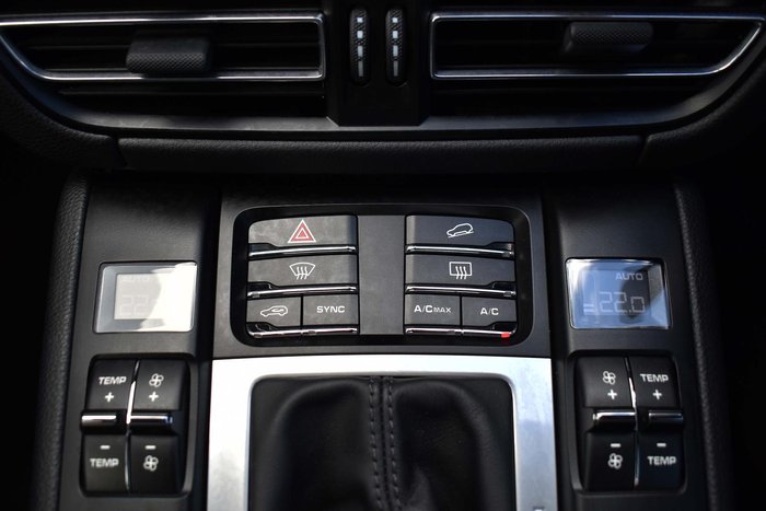 2020 Porsche Macan GTS 95B MY20 AWD Carrara White