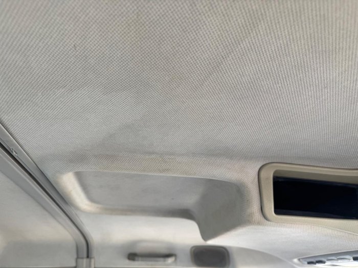 1998 Mitsubishi Fm WHITE