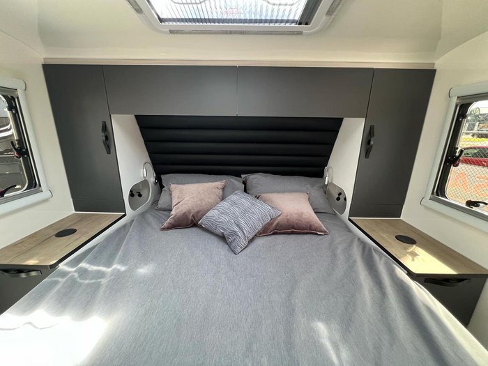 2025 Nomadic Off-Road Campers Norca-17.6 Dt Series