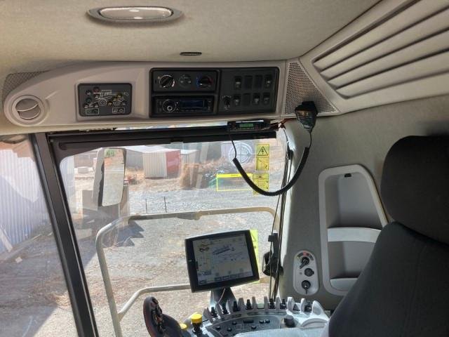 2019 New Holland Cr8.90