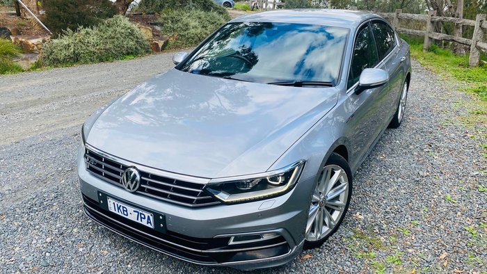 2017 Volkswagen Passat 206TSI R-Line