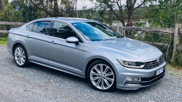 2017 Volkswagen Passat 206TSI R-Line