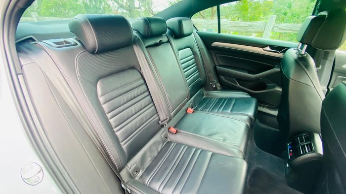 2017 Volkswagen Passat 206TSI R-Line